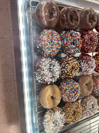 Donut Shop «Golden Donuts», reviews and photos, 8500 Auburn Blvd a, Citrus Heights, CA 95610, USA