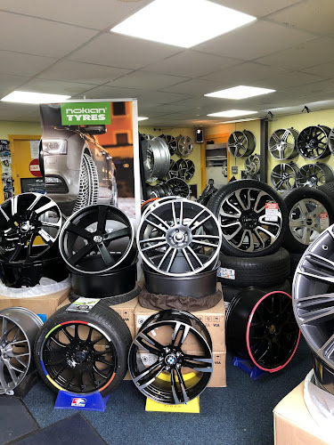 Comments and reviews of Wheels & Tyres Direct (Scotland/Glasgow) Ltd