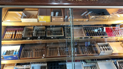 Tobacco Shop «Royal Tobacco», reviews and photos, 5625 Xerxes Ave N, Brooklyn Center, MN 55430, USA