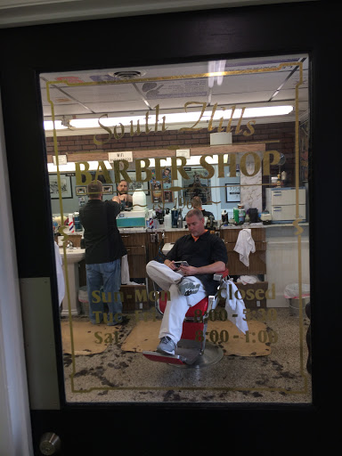 Barber Shop «South Hills Barber Shop», reviews and photos, 1303 Buck Jones Rd, Raleigh, NC 27606, USA