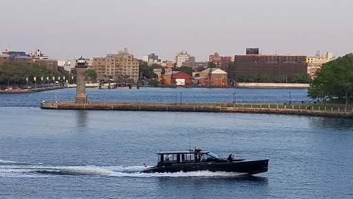 Park «Carl Schurz Park», reviews and photos, East 86th Street & East End Ave, New York, NY 10028, USA