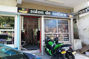 Salon Coiffeur La Fontaine Unisex image