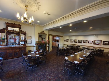 Admella'S Bistro
