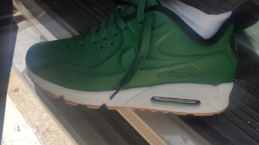 Clothing Store «Nike Clearance Store», reviews and photos, 1111 League Line Rd #193, Conroe, TX 77303, USA