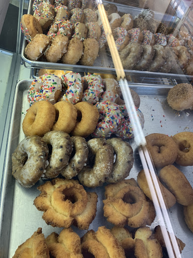 Donut Shop «Maple Leaf Donuts», reviews and photos, 1110 Saratoga Ave, San Jose, CA 95129, USA