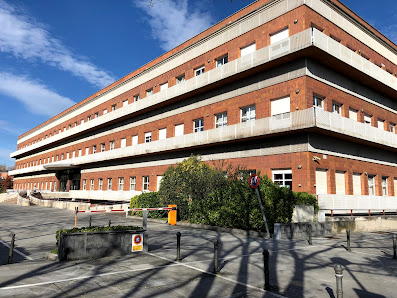 Facultad de Farmacia P.º de la Universidad, 7, 01006 Gasteiz, Araba, España
