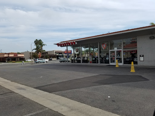 Tire Shop «Firestone Complete Auto Care», reviews and photos, 475 E 17th St, Costa Mesa, CA 92627, USA