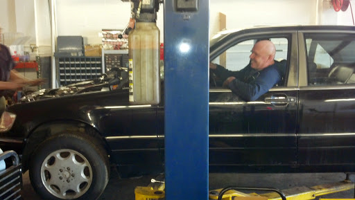 Auto Repair Shop «CDS Repair Center», reviews and photos, 2917 US-9W, New Windsor, NY 12553, USA