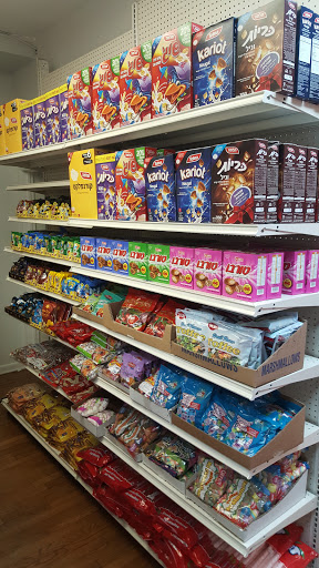 Kosher Grocery Store «Emanu-el Delicatessen», reviews and photos, 52 W Railroad Ave, Tenafly, NJ 07670, USA