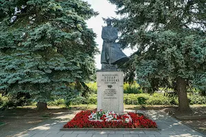 Jozef Pilsudski Monument image