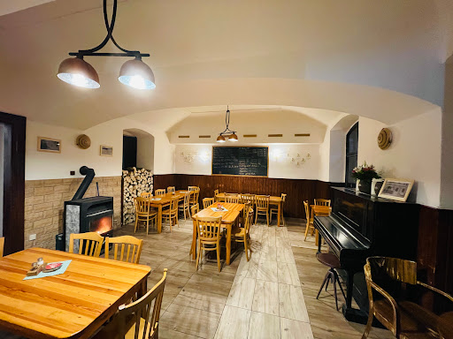 Pivnice, restaurace a zahrádka U Olmerů