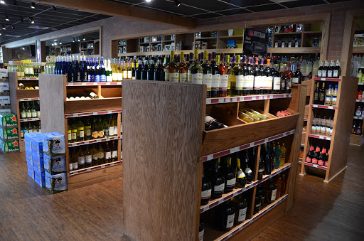 Liquor Store «Shyamrock Liquors», reviews and photos, 2926 Nashville Rd, Bowling Green, KY 42101, USA