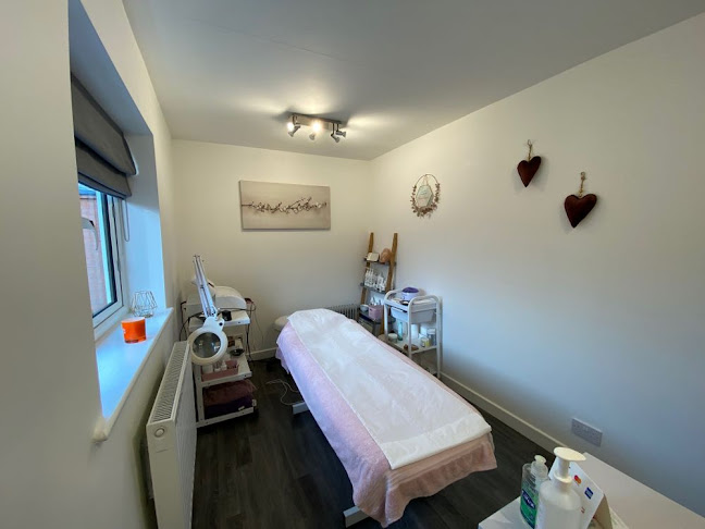 Reviews of Simply Beauty York in York - Beauty salon