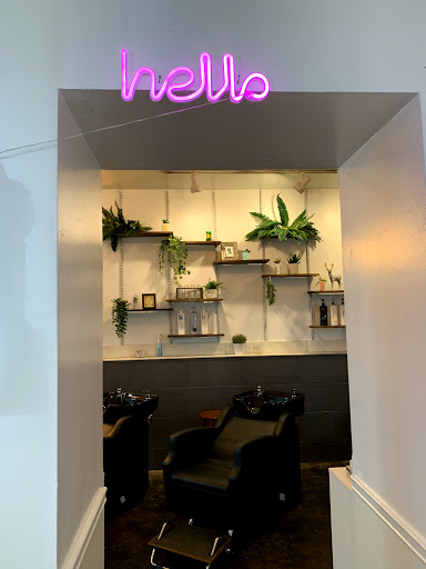 Beauty Salon «Mint Salon A Paul Mitchell Focus Salon», reviews and photos, 1016 S Presa St, San Antonio, TX 78210, USA