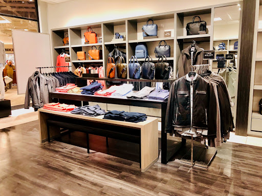 Fashion Accessories Store «Michael Kors», reviews and photos, 532 Great Mall Dr, Milpitas, CA 95035, USA