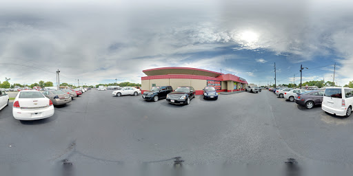 Used Car Dealer «Discover Auto Center», reviews and photos, 790 S Erie Blvd, Hamilton, OH 45011, USA