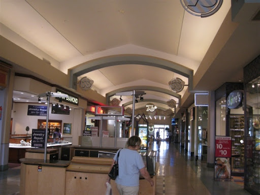 Shopping Mall «Ford City Mall», reviews and photos, 7601 S Cicero Ave, Chicago, IL 60652, USA