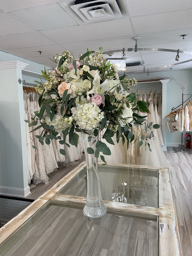 Bridal Shop «Le Bella Donna Bridal & Formal Shop», reviews and photos, 319 York Rd, Jenkintown, PA 19046, USA