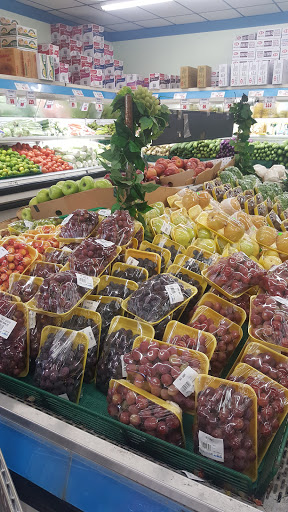 Asian Grocery Store «Kim Long Market», reviews and photos, 324 E Anaheim St, Long Beach, CA 90813, USA