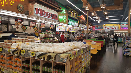 Supermarket «Vallarta Supermarkets», reviews and photos, 7900 Imperial Hwy, Downey, CA 90242, USA
