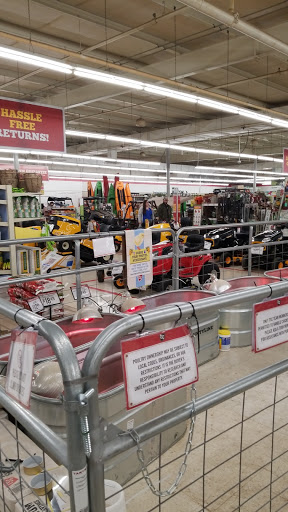 Home Improvement Store «Tractor Supply Co.», reviews and photos, 1550 Whitehall Rd, Muskegon, MI 49445, USA