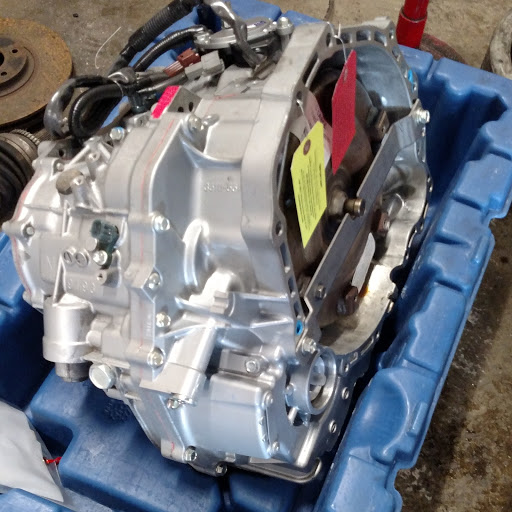 Auto Repair Shop «C&H Nguyen Auto Repair», reviews and photos, 2940 Fruitridge Rd, Sacramento, CA 95820, USA