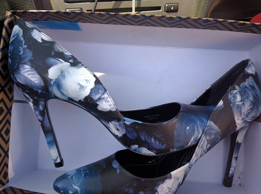 Shopping Mall «Clinton Valley Consumers Mall», reviews and photos, 44955 Schoenherr Rd, Sterling Heights, MI 48313, USA