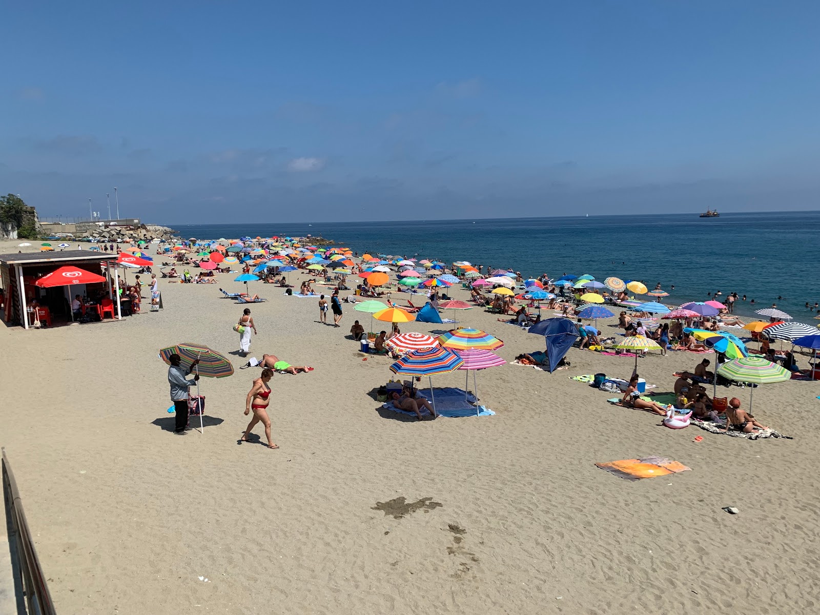 Foto van Spiaggia Libera del Prolungamento strandresortgebied
