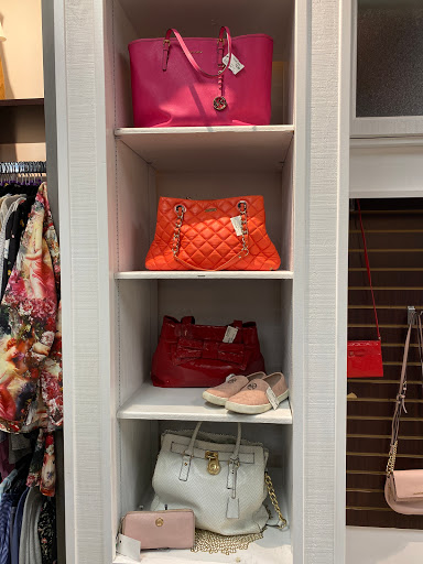 Clothing Store «Uptown Cheapskate», reviews and photos, 1830 York Rd, Timonium, MD 21093, USA