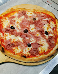 Plats et boissons du Pizzas à emporter Pizza J'aym à Melleran - n°15