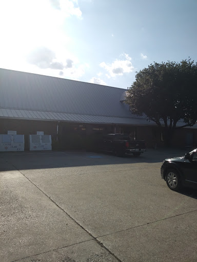 Liquor Store «Halls Wine & Spirits», reviews and photos, 4200 W Glade Rd, Colleyville, TX 76034, USA