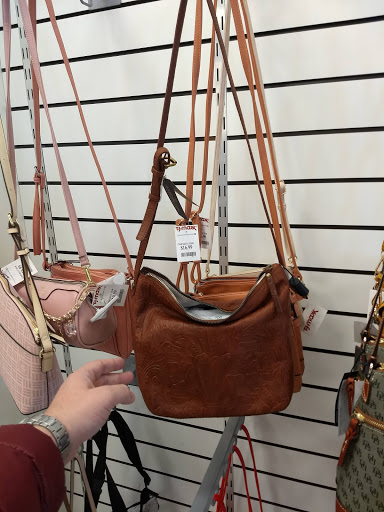 Department Store «T.J. Maxx», reviews and photos, 3020 Sprague Ln, Woodburn, OR 97071, USA