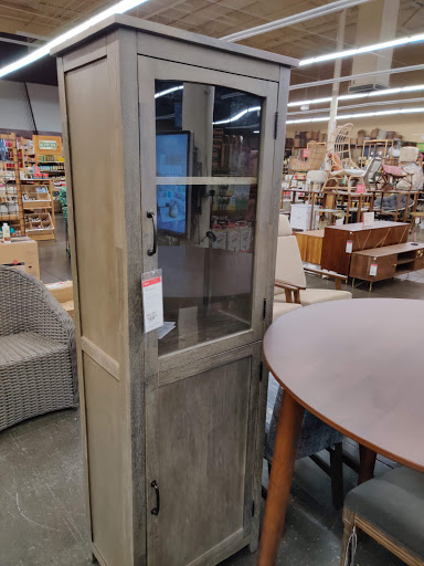 Furniture Store «Cost Plus World Market», reviews and photos, 1800 W Rio Salado Pkwy #150, Tempe, AZ 85281, USA