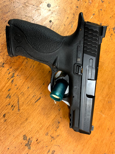 Gun Shop «Bergen Sporting Goods», reviews and photos, 649 Bergen Blvd, Ridgefield, NJ 07657, USA