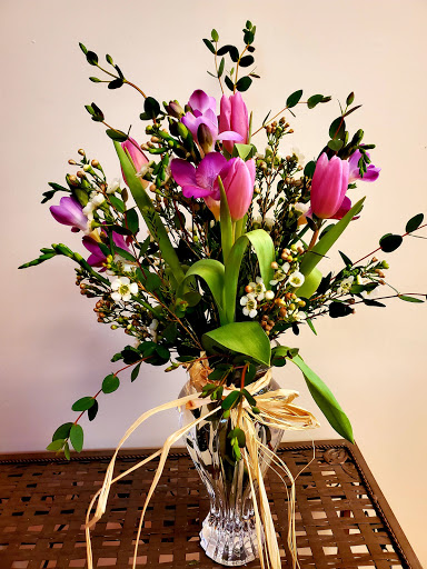 Florist «Bakanas Flowers And Gifts», reviews and photos, 27 N Maple Ave, Marlton, NJ 08053, USA
