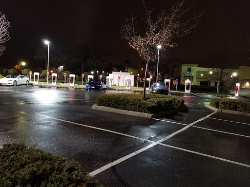 Wine Store «BevMo!», reviews and photos, 3678 N Freeway Blvd, Sacramento, CA 95834, USA