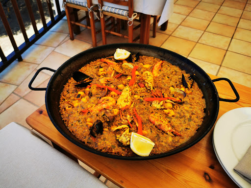 Restaurantes para comer paella en Ibiza