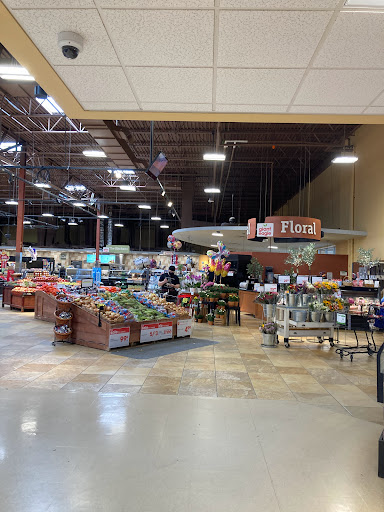 Supermarket «Giant Eagle Supermarket», reviews and photos, 7939 Day Dr, Cleveland, OH 44129, USA