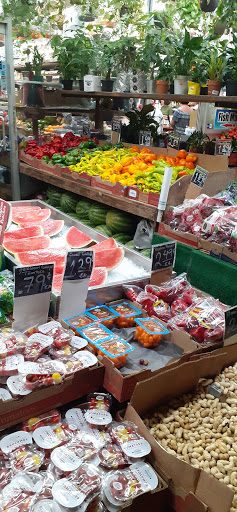 Grocery Store «Community Green Market», reviews and photos, 2228 White Plains Rd, Bronx, NY 10467, USA