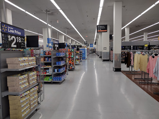 Discount Store «Walmart», reviews and photos, 6433 Fallbrook Ave, West Hills, CA 91307, USA
