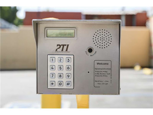 Storage Facility «Extra Space Storage», reviews and photos, 219 E Alondra Blvd, Gardena, CA 90248, USA