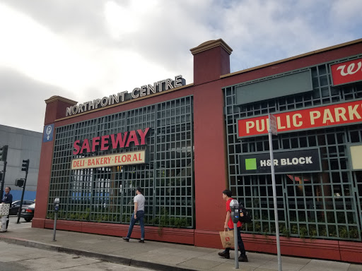 Shopping Mall «North Point Centre», reviews and photos, 320 Bay St, San Francisco, CA 94133, USA