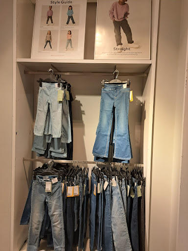 Clothing Store «H&M», reviews and photos, 1620 Cumberland Mall, Atlanta, GA 30339, USA