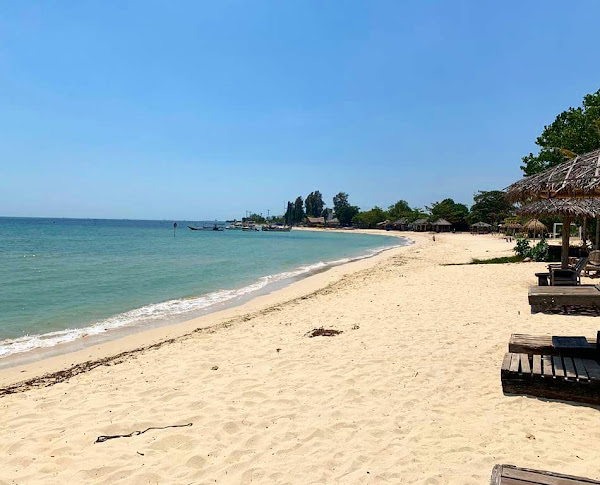 Daftar Tepat Wisata Pantai Di Jepara Dengan View Keren