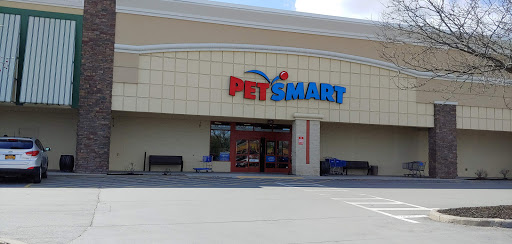 PetSmart, 67 Consumer Square, Plattsburgh, NY 12901, USA, 