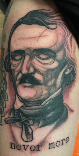 Tattoo Shop «A Thin Line Tattoo», reviews and photos, 9 E Wilson St, Batavia, IL 60510, USA