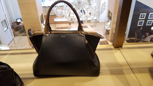 Jewelry Store «Cartier», reviews and photos, 370 N Rodeo Dr, Beverly Hills, CA 90210, USA