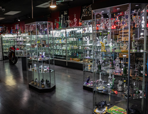 Vaporizer Store «Star Zone Smoke and Vape shop», reviews and photos, 9 Main St, Woodland, CA 95695, USA