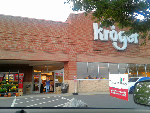 Grocery Store «Kroger», reviews and photos, 1802 N Pointe Dr, Durham, NC 27705, USA