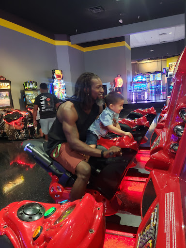 Restaurant «Main Event Entertainment», reviews and photos, 2070 S Stemmons Fwy, Lewisville, TX 75067, USA